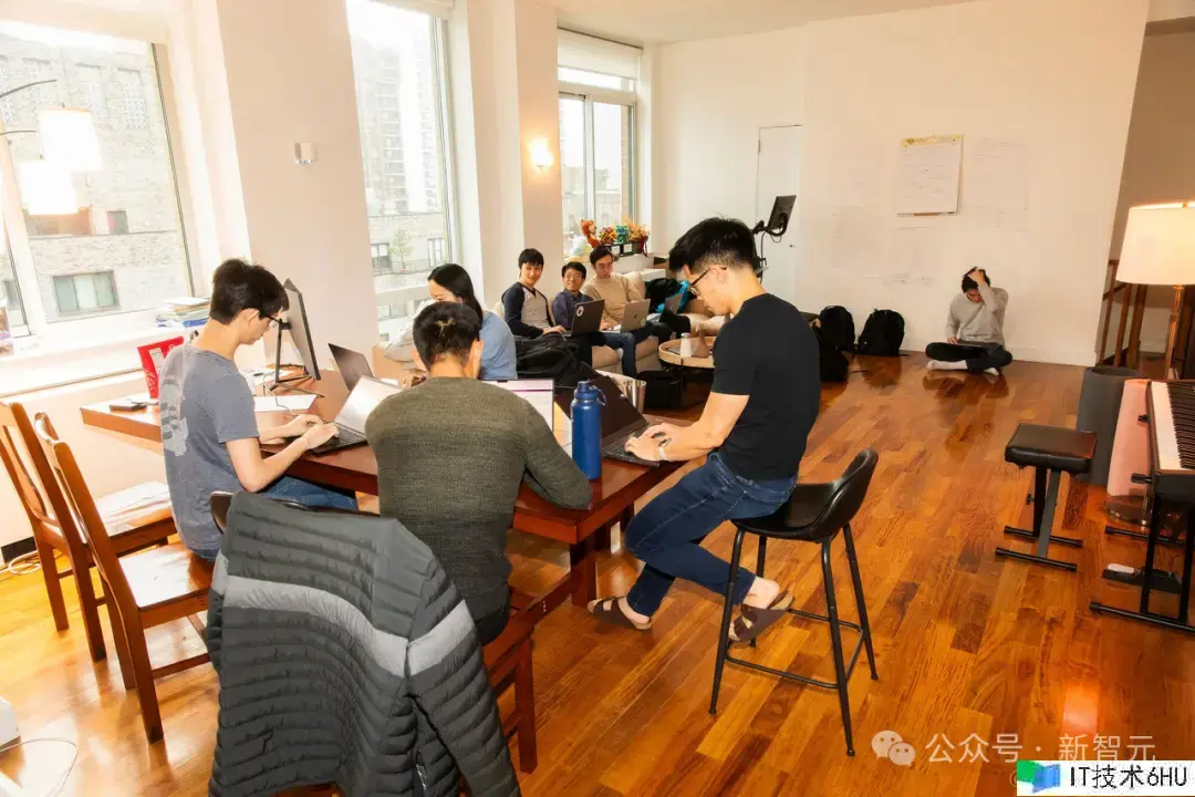 全球首个AI程序员诞生,码农饭碗一夜被砸!10块IOI金牌华人团队震慑打造,996写代码练习模型 全球首个AI程序员诞生,码农饭碗一夜被砸!10块IOI金牌华人团队震慑打造,996写代码练习模型